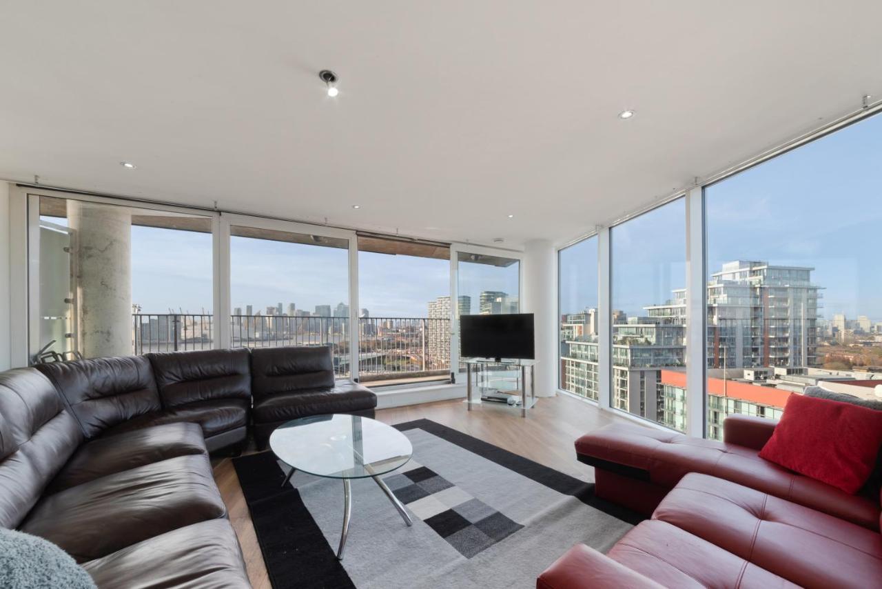 Excel 3 Bedroom Apartment Near City Airport And O2 Arena Лондон Екстериор снимка