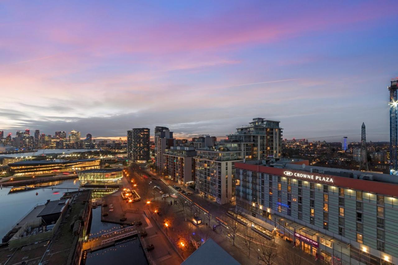Excel 3 Bedroom Apartment Near City Airport And O2 Arena Лондон Екстериор снимка